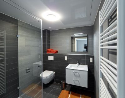 147 – Studio flat 3rd floor